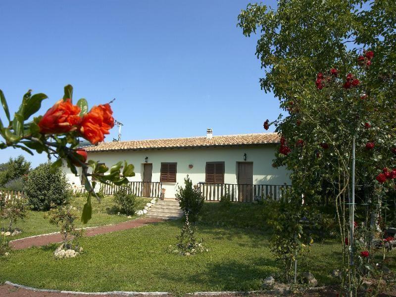 Il Covo Dei Briganti Hotel Latera Exterior photo